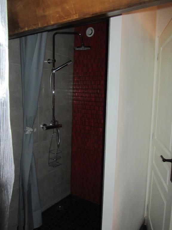 Saint-Pierre-de-Rivière Les Cimes Bed & Breakfast 部屋 写真