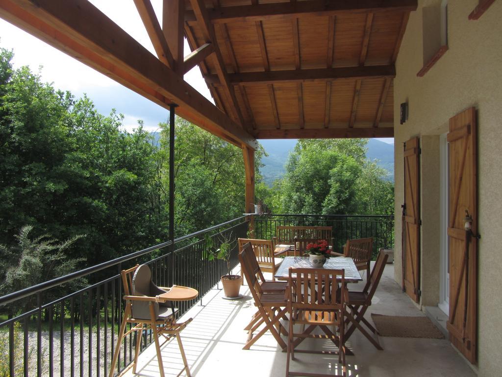 Saint-Pierre-de-Rivière Les Cimes Bed & Breakfast エクステリア 写真